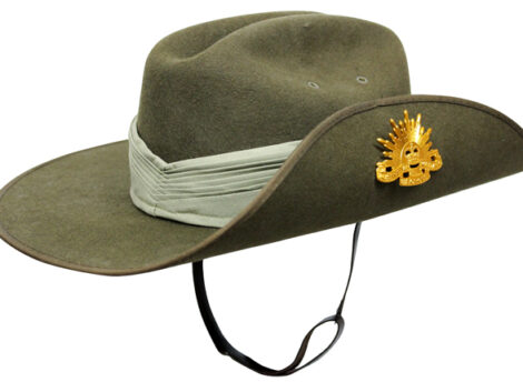 Australian Slouch Hat – Wool Felt (Puggaree & Rising Sun Badge)